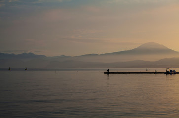 Fototapeta na wymiar Morning at Garda Lake