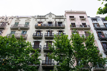 Fototapeta na wymiar バルセロナのレトロなアパート