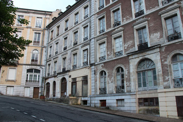 Fototapeta na wymiar street in eaux-bonnes (france)