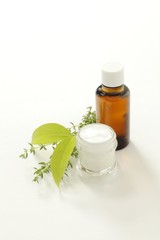 Camphor and thyme, crème and aroma therapeutic oil