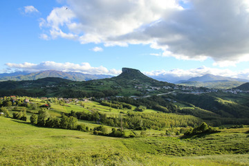 Naklejka premium PIETRA DI BISMANTOVA ITALIA