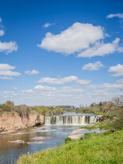 Fototapeta na wymiar Waterfall in the city of Rosario in Argentina