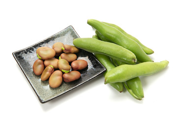 ピンクのそら豆