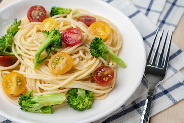 Vegetables spaghetti with tomato and broccoli, healthy vegetarian meals concept