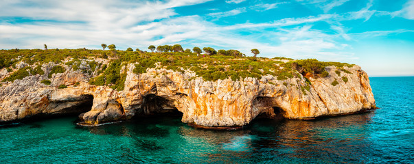 Cala Barquez, Mallorca, Spain. Cliffs and caves, ocean. © David Pastyka
