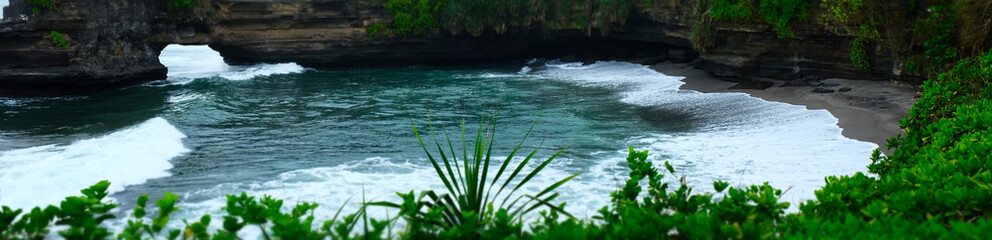 panoramic view of tanah lot beach, bali, Indonesia 