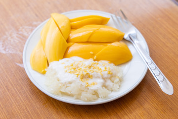 Mango sticky rice with coconut milk