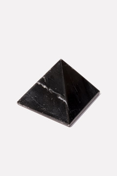 black polygon