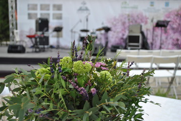 flowers and music 