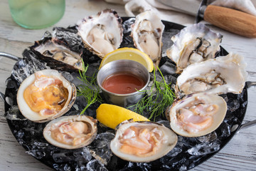 raw clam and oyster platter image