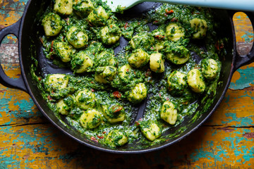 Gnocchi with spinach, pesto &sun dried tomatoes