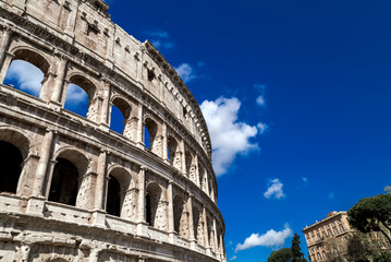 Obraz premium Exterior view of the ancient Roman Colosseum in Rome