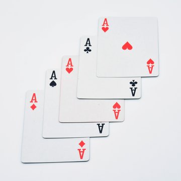 Jugada imposible de poker, rep&oacute;quer de ases