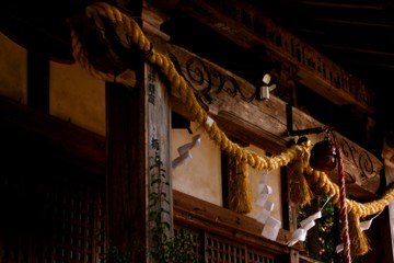 雪国の由緒ある神社