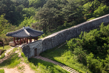 Sangdangsanseong Fortress is an acidity of the Joseon Dynasty.