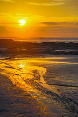 Magnifique couché de soleil sur la plage de Santa Teresa au Costa Rica