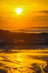 Magnifique couché de soleil sur la plage de Santa Teresa au Costa Rica