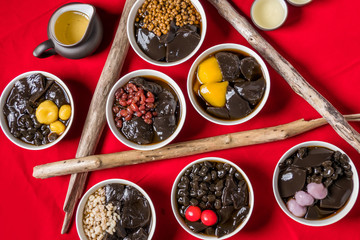 台湾の漢方黒ゼリー　Licorice black jelly Taiwanese dessert