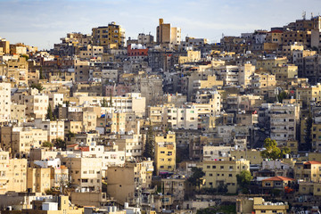Obraz premium Close-up view of some residential buildings seen from the Amman Citadel in Jordan. The Amman Citadel is a historical site in Amman, Jordan.