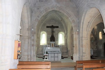 Eglise Saint André - Village de Ailhon en Ardèche