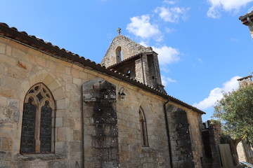 Fototapeta na wymiar Eglise Saint André - Village de Ailhon en Ardèche