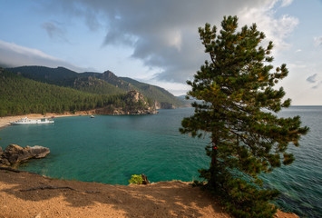 Obraz premium View of Baikal from the cliff