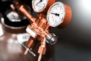 Gas cylinders with pressure gauge