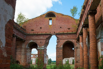 Destroyed Holy Spirit Church. Complex military settlement of Count A. A. Arakcheev. The complex was built 1818-1825. Located in the village of Selishchi, Novgorod region