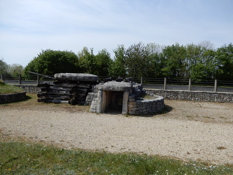 Tumulus de Bougon, Deux-S&egrave;vres, Poitou, France