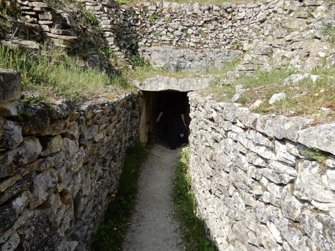 Tumulus de Bougon, Deux-S&egrave;vres, Poitou, France