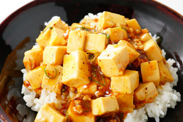 麻婆丼