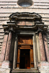 Fototapeta na wymiar View of San Lorenzo cathedral Entrance in 4 November Square, Perugia. Italy