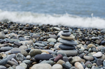 Fototapeta na wymiar sea coast with pebbles