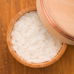 おひつ