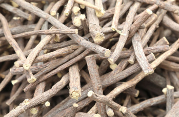 many licorice roots