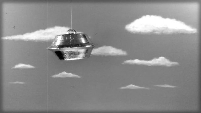 B-Movies: Silly Funny UFO Flyby