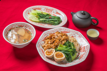 魯肉飯 ルーローハン　Taiwanese dish of  minced pork rice