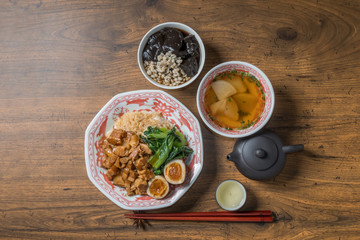 魯肉飯 ルーローハン　Taiwanese dish of  minced pork rice