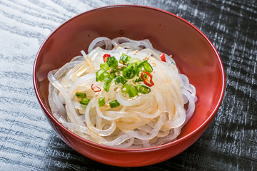 こんにゃく　しらたき　日本食 noodles made from konnyaku japan