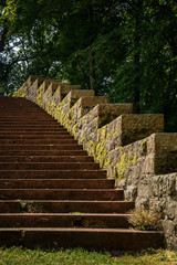 Treppenaufgang an der denkmalgesch&uuml;tzten Heidelberger "Thingst&auml;tte"