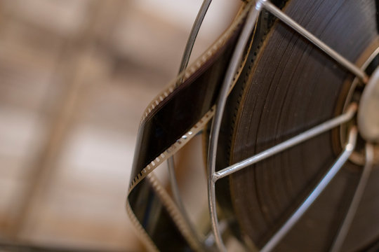 Filmrolle antiker alter Filmvorf&uuml;hrer Kini Filmrolle