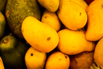 mango and pears background