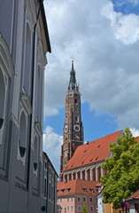 Fototapeta premium Altstadt und Martinskirche Landshut