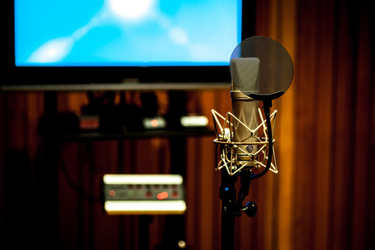 17 559 Best マイク Images Stock Photos Vectors Adobe Stock 17 559 Best マイク Images Stock Photos Vectors Adobe Stock