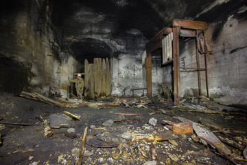 Fototapeta premium Underground mineshaft gold iron ore tunnel