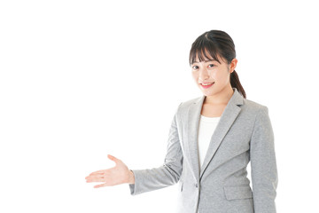 ご案内をするビジネスウーマン
