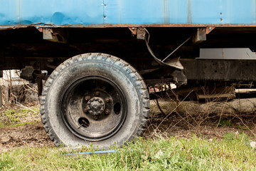 rear wheel of an old truck close up