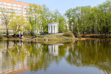 Fototapeta na wymiar Kharitonovsky Park