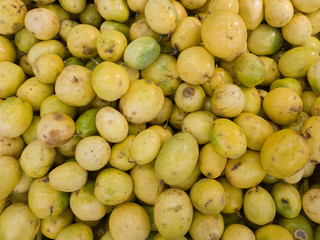 Passion fruits on the market