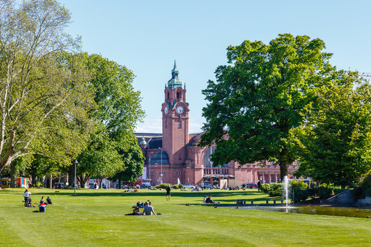 Wiesbaden, der Hauptbahnhof. 15.05.2019.